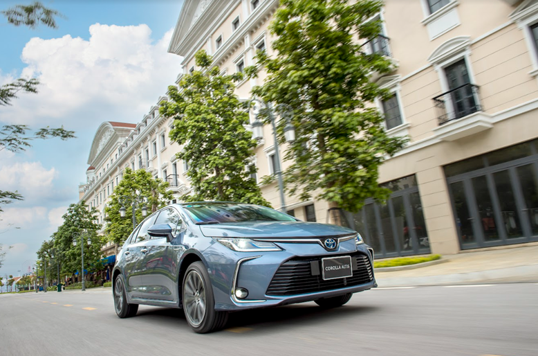 Top 3 xe hybrid 2023 tại Việt Nam và bảng giá xe mới nhất (tháng 7/2023) | Toyota