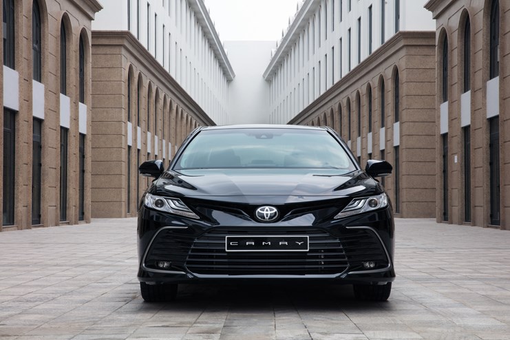 Toyota Camry 2023: Giá xe, thông số kỹ thuật và ưu đãi tháng 7/2023 | Toyota