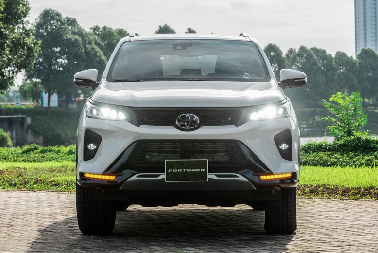 Toyota Fortuner 2023: Giá xe, thông số kỹ thuật và ưu đãi tháng 8/2023 | Toyota