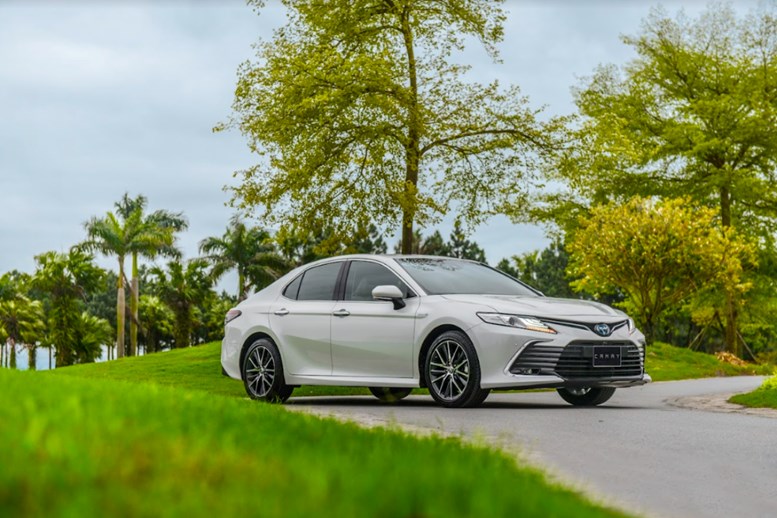 Xe hybrid là gì? Các phương thức vận hành của xe hybrid | Toyota