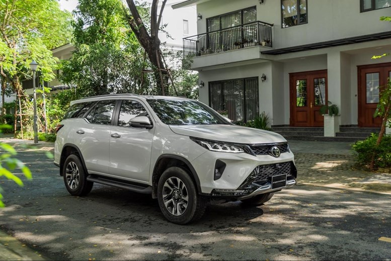 Toyota Fortuner 2023 máy dầu: Thông số xe, giá niêm yết tháng 7/2023 | Toyota