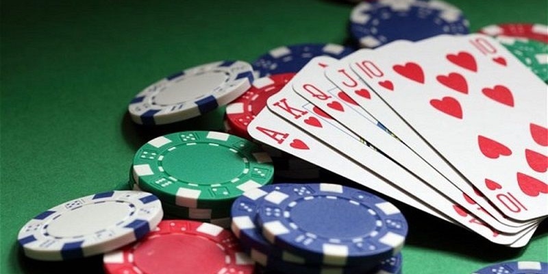 Chia sẻ thông tin về Royal Flush trong Poker là gì