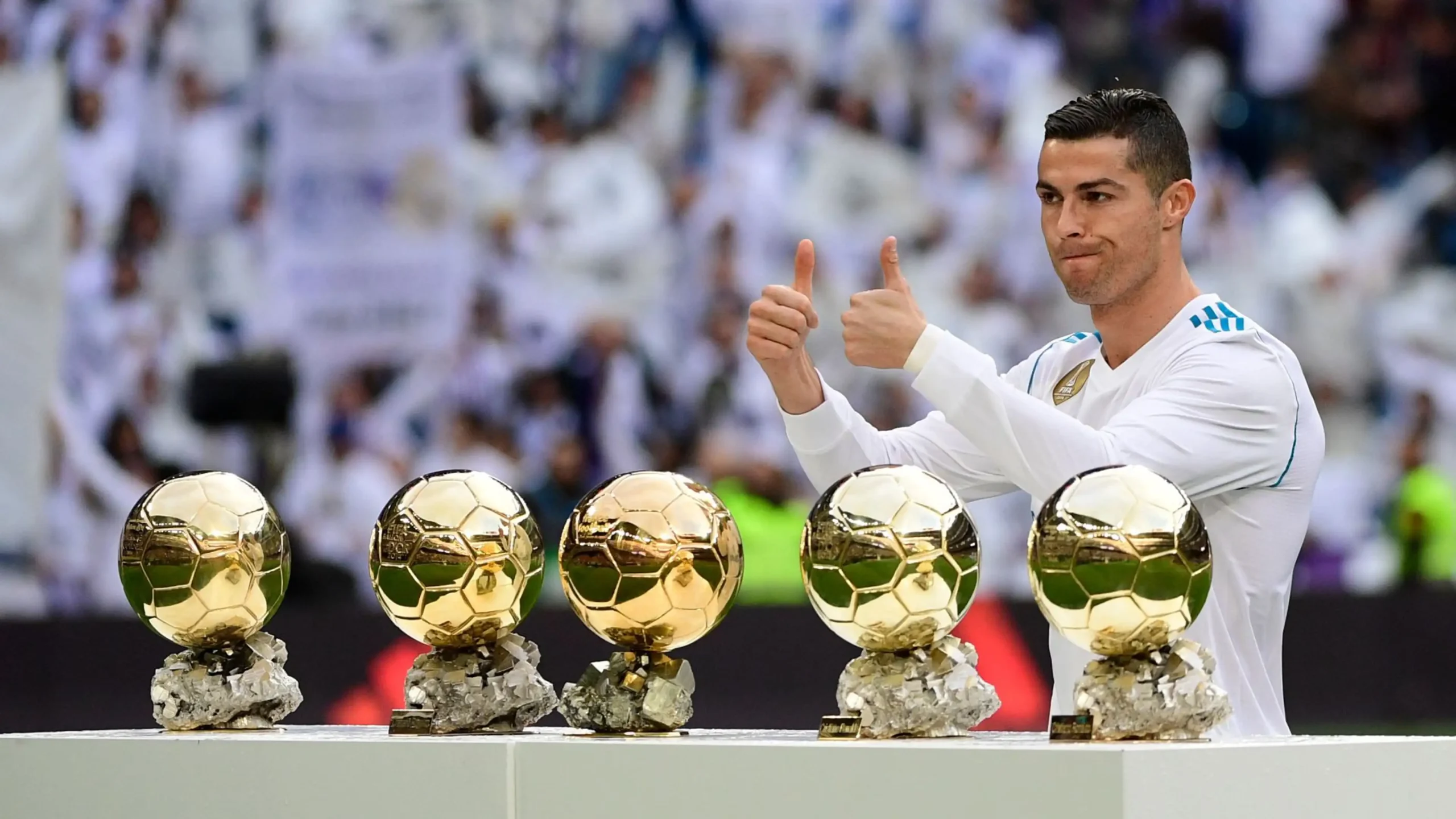 Ronaldo có bao nhiêu Quả bóng vàng? Tóm tắt dữ liệu cập nhật năm 2025