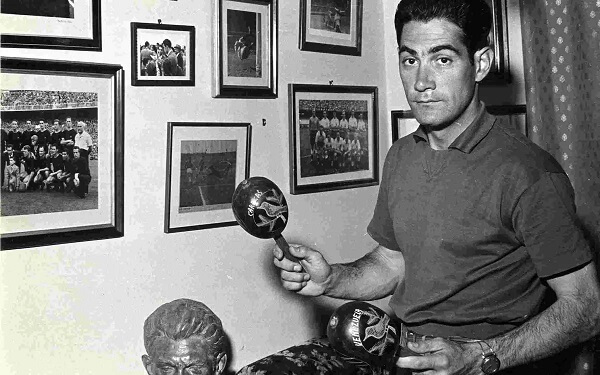 Những thủ môn xuất sắc nhất mọi thời đại của Barça